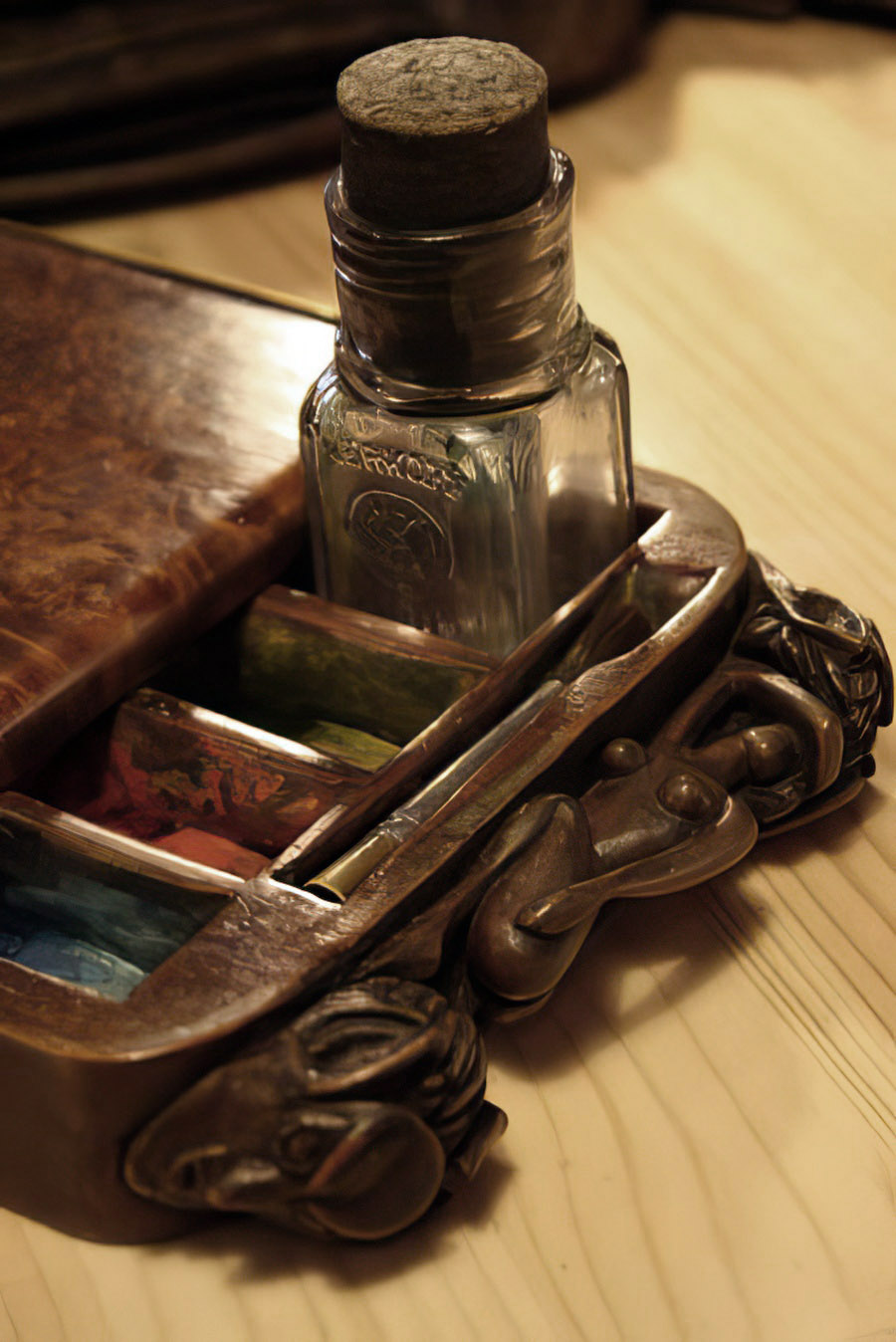 The box with the antique water bottle from Paris.